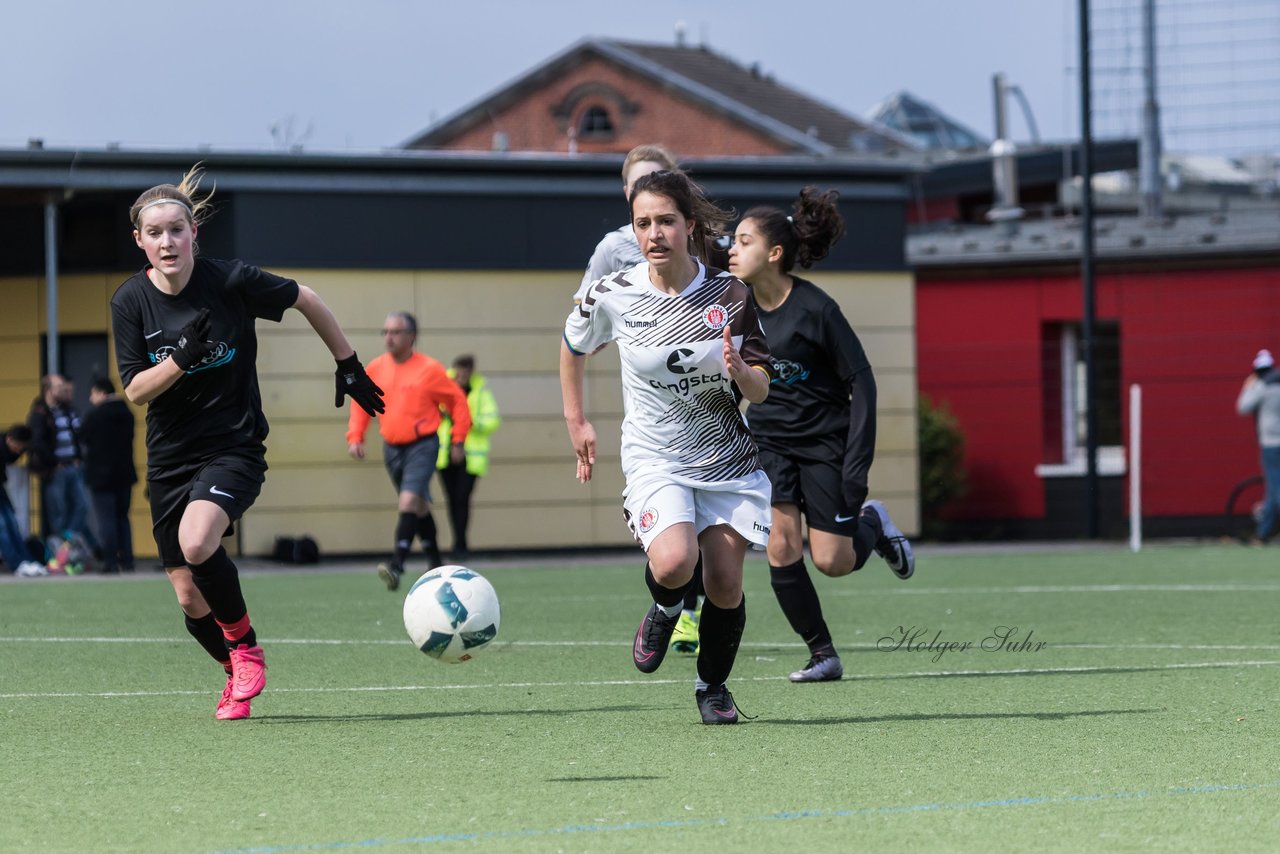 Bild 95 - B-Juniorinnen St.Pauli - C-Juniorinnen SV Steinhorst : Ergebnis: 1:2